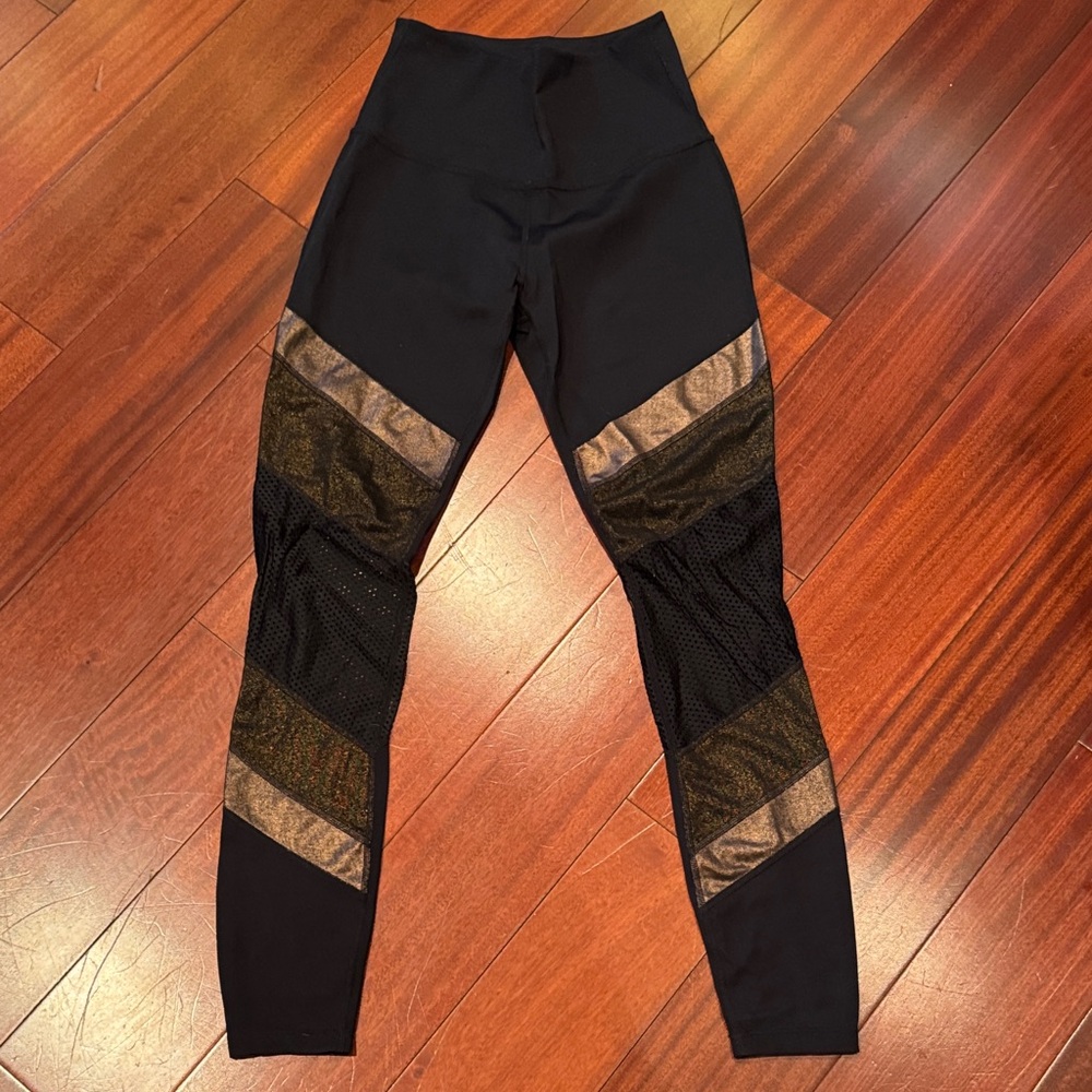 Beyond Yoga Black and Gold Leggings